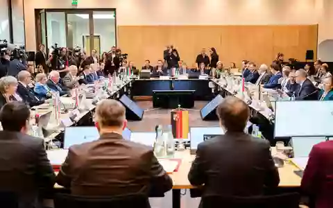 Ministerpräsidentenkonferenz fordert die Bundesregierung zur Senkung der Stromsteuer für alle auf - Foto: Sebastian Christoph Gollnow/dpa