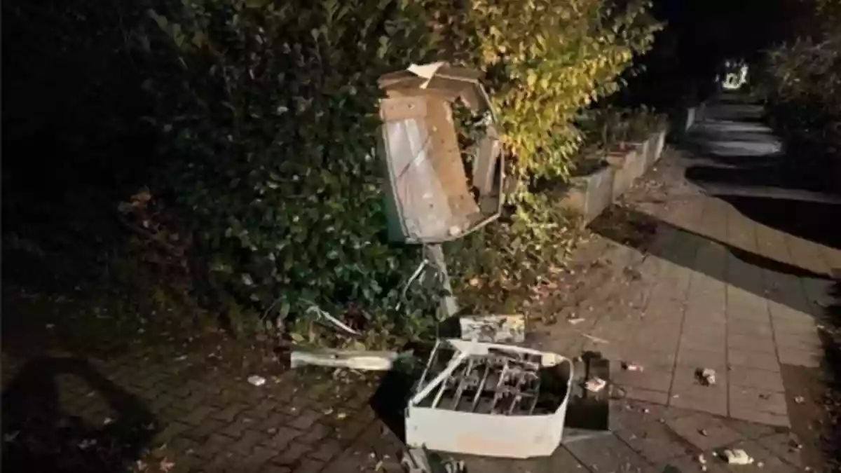 POL-MG: Zeugen gesucht | Zigarettenautomaten-Sprengung in Hardterbroich-Pesch - Bild: presseportal.de