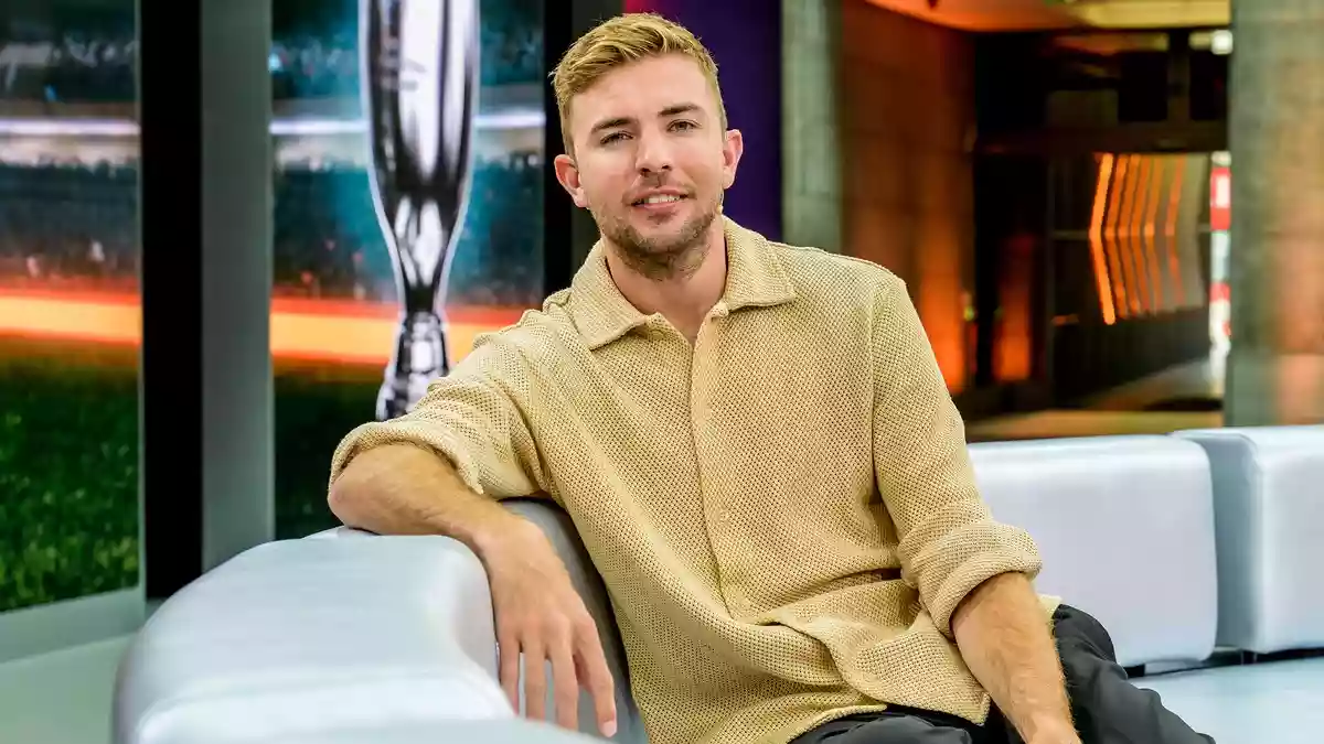 ZDF überträgt live Borussia Dortmund – Werder Bremen im DFB-Pokal / Mit dabei: ZDF-Fußball-Experte Christoph Kramer - Bild: presseportal.de