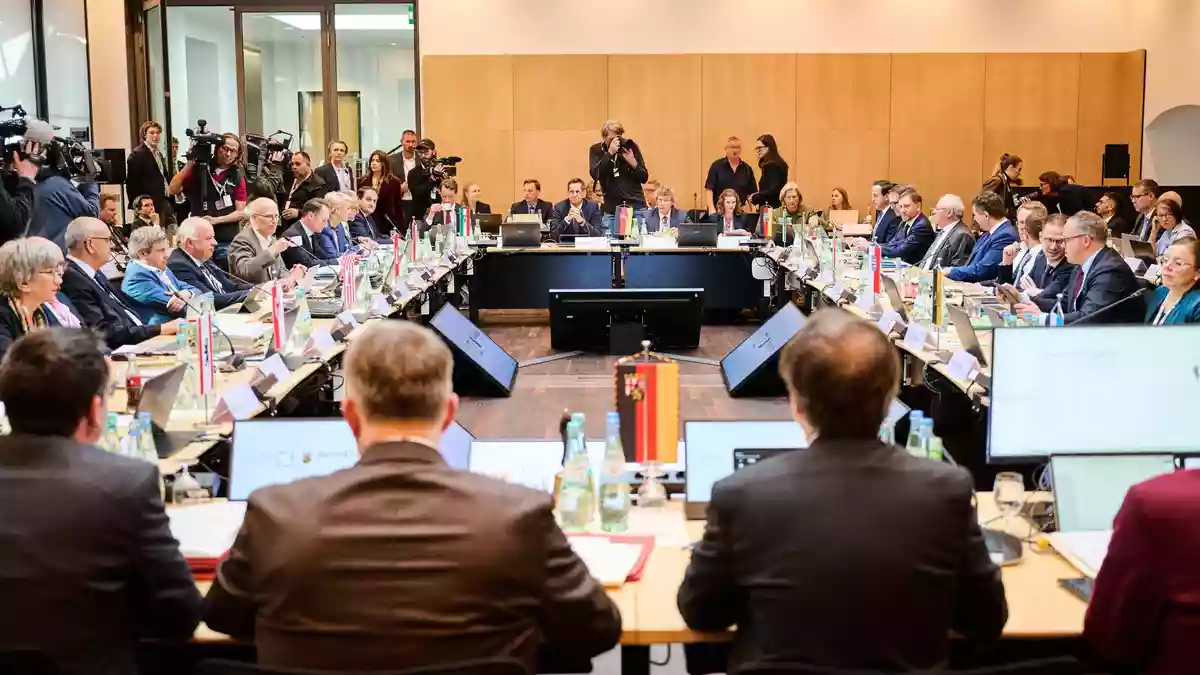 Bayerns Ministerpräsident Söder war nicht zu dem Treffen gekommen.  - Bild: Sebastian Christoph Gollnow/dpa