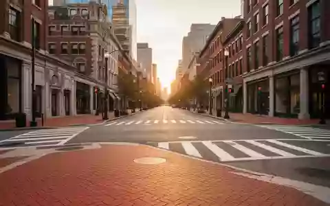Eine belebte Straßenkreuzung in Philadelphia bei goldenem Licht ohne Personen oder Fahrzeuge. - Foto: über boerse-global.de