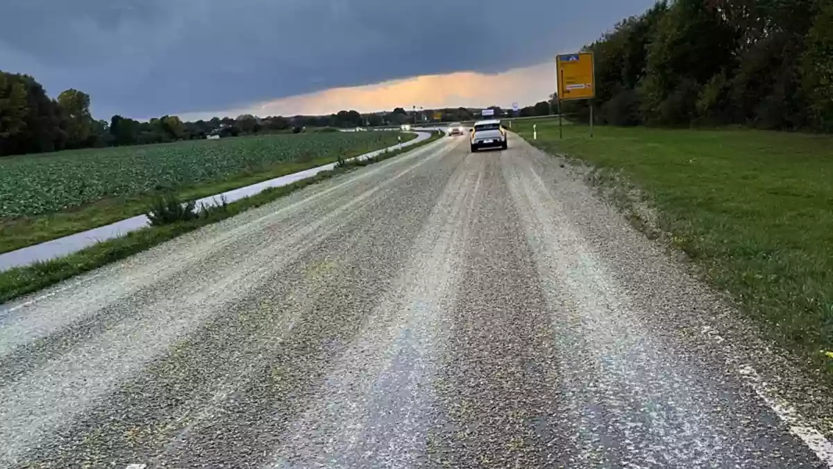 POL-WES: Xanten - Kürbiskerne sorgen für glatte Straßen in Xanten - Bild: presseportal.de