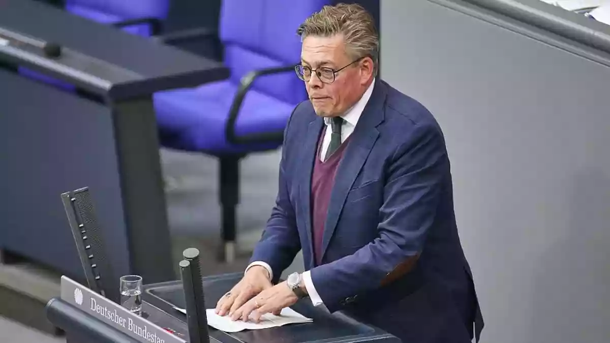 Von Notz: Bundesregierung mehrfach vor IT-Sicherheitslücken gewarnt