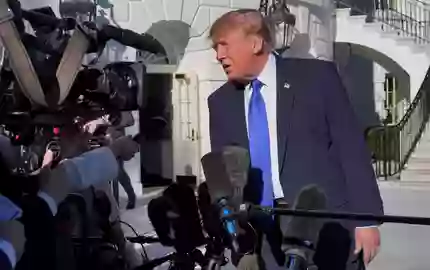 Trump behauptet, Musk habe die Starlink-Drosselung rückgängig gemacht. - Foto: J. Scott Applewhite/AP/dpa
