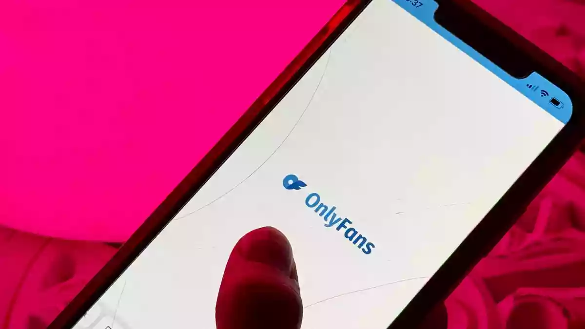 Die Möglichkeit auf Selbstbestimmung auf der Plattform OnlyFans wird seit Jahren kontrovers diskutiert. (Symbolbild) - Bild: Alicia Windzio/dpa