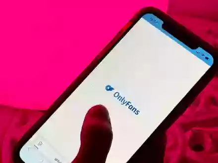 Die Möglichkeit auf Selbstbestimmung auf der Plattform OnlyFans wird seit Jahren kontrovers diskutiert. (Symbolbild) - Foto: Alicia Windzio/dpa