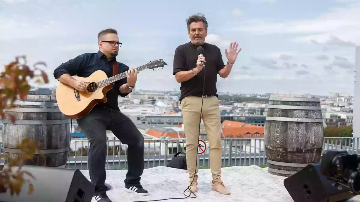 30 Millionen Streams für "Cheri, Cheri Lady" in einem Monat: Thomas Anders bei "MusikerGrillen" von WELT und ROLLING STONE über den Bollywood-Schub und KI in der Musik - Bild: presseportal.de