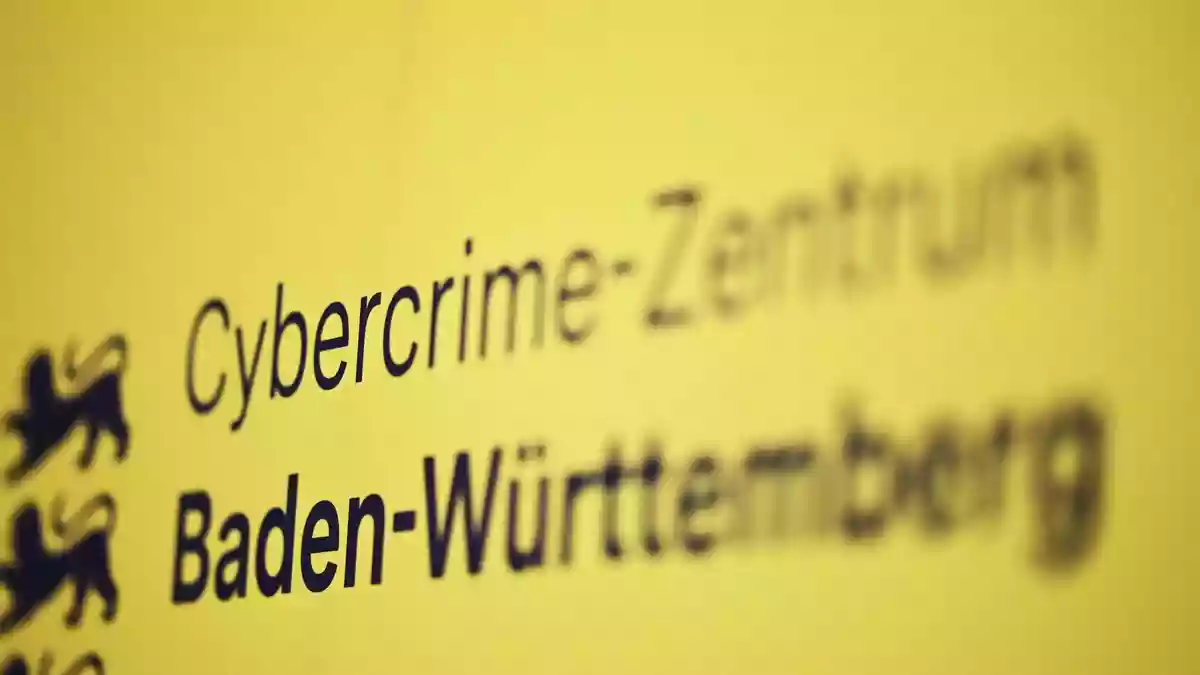 Der Teenager wurde bereits vergangenes Jahr festgenommen. (Symbolbild) - Bild: Uli Deck/dpa
