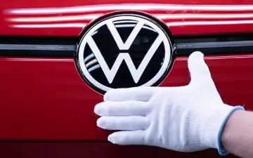 Die IG Metall droht der VW-Führung mit Arbeitskampf. (Archivbild) - Foto: Sebastian Kahnert/dpa