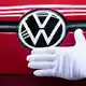 Die IG Metall droht der VW-Führung mit Arbeitskampf. (Archivbild) - Bild: Sebastian Kahnert/dpa