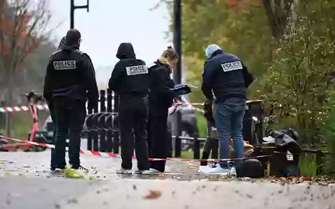 Ein Mann wurde nach Schüssen in Frankreich festgenommen.  - Foto: Emma Da Silva/AP/dpa