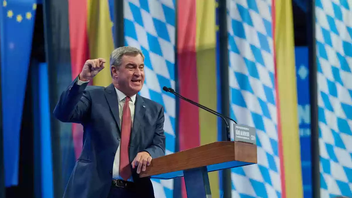 Der CSU-Chef bekräftigt seinen Vorschlag für das höchste Staatsamt. - Bild: Peter Kneffel/dpa