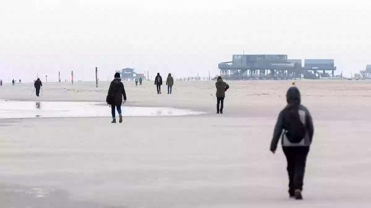 Besonders starker Wind wird an der Nordsee erwartet. - Bild: Bodo Marks/dpa