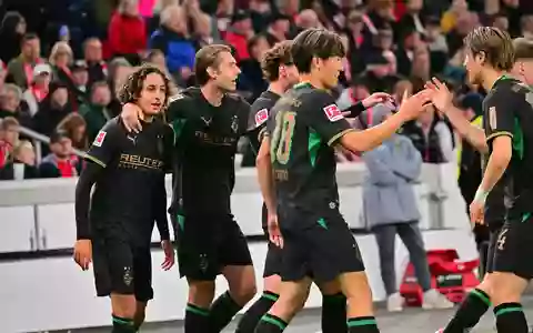 Gladbach gelingt in Stuttgart der ersehnte erste Saisonsieg. - Foto: Jan-Philipp Strobel/dpa