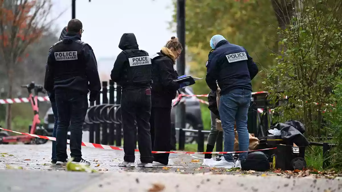 Bei dem Angriff wurde ein Mensch getötet und fünf weitere verletzt. - Bild: Emma Da Silva/AP/dpa