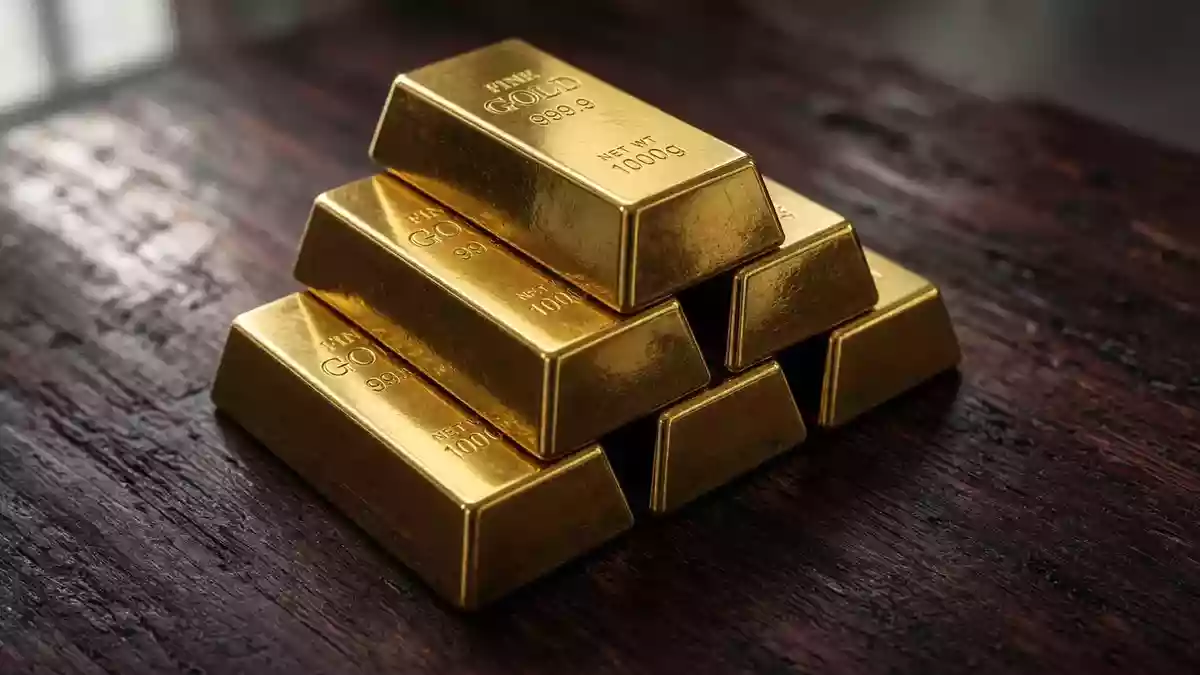 Gold Closes Below $4,000 as Tech Selloff and Rate Fears Weigh