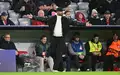 Gegen Arsenal stand Vincent Kompany nach «einem saftigen Virus» schon wieder am Spielfeldrand. Zu Früh? (Archivbild) - Foto: Peter Kneffel/dpa