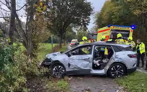 FW-OLL: schwerer Verkehrsunfall - Foto: presseportal.de