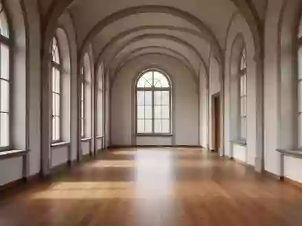 Ein heller, leerer Flur in einem historischen Rathaus mit Holzboden und hohen Fenstern bei natürlichem Tageslicht. - Foto: über boerse-global.de