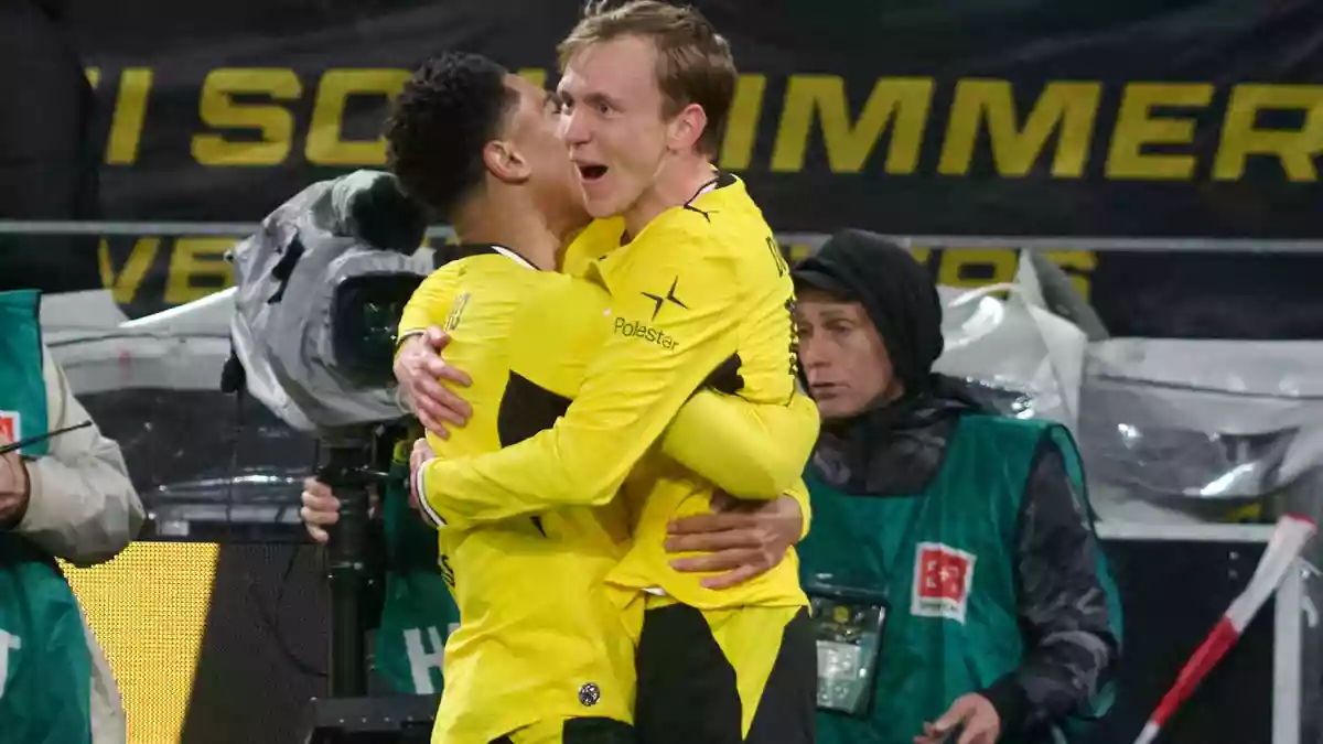 Schoss das späte Siegtor für Borussia Dortmund: Joker Maximilian Beier.  - Bild: Bernd Thissen/dpa