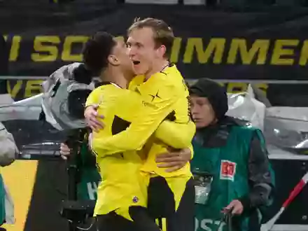 Schoss das späte Siegtor für Borussia Dortmund: Joker Maximilian Beier.  - Foto: Bernd Thissen/dpa