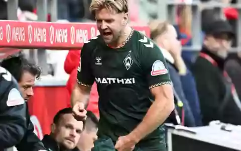 Niclas Füllkrug sieht die Debatte um ein mögliches DFB-Comeback locker. - Foto: Florian Wiegand/dpa
