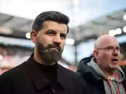 Schalke-Trainer Miron Muslic spricht sich für mehr «Coaching-Hygiene» aus. - Foto: Marius Becker/dpa