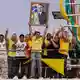 Flávio Bolsonaro kündigte im Wahlkampf eine Amnestie für seinen verurteilten Vater Jair an. - Bild: Bruna Prado/AP/dpa