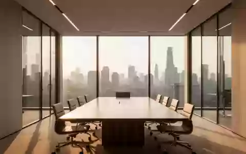 Ein minimalistischer, leerer Konferenzraum mit natürlichem Lichteinfall und moderner Architektur. - Foto: über boerse-global.de