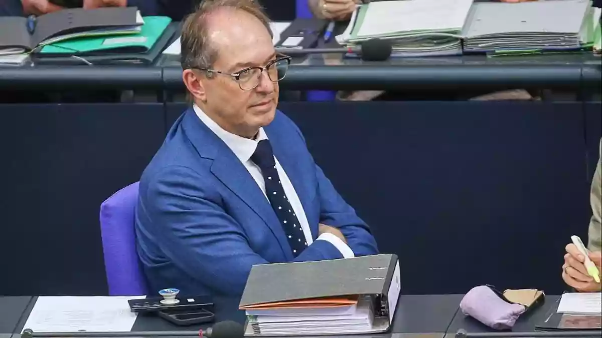 Dobrindt kündigt "Investitionsschutzgesetz" an