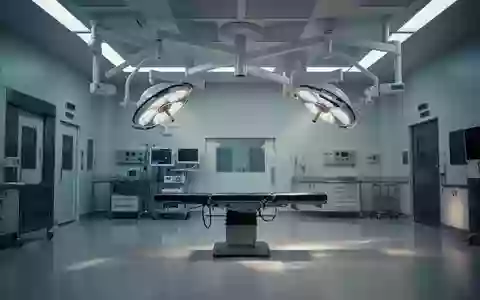 Ein steriler und modern ausgestatteter Operationssaal in einem Krankenhaus mit professioneller Beleuchtung. - Foto: über boerse-global.de