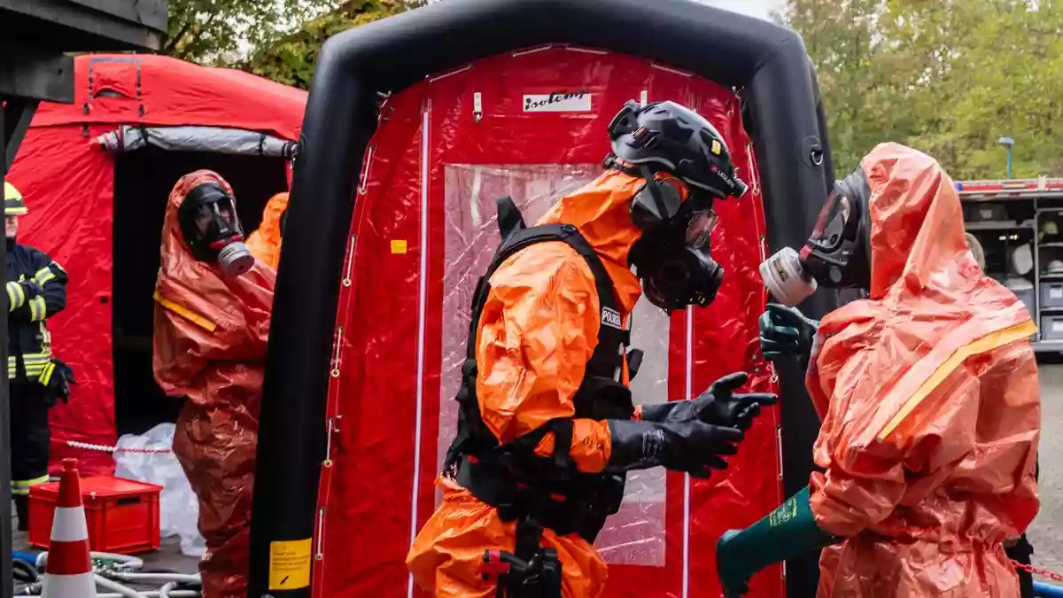 Feuerwehr MTK: Polizei und Feuerwehr trainieren gemeinsam für außergewöhnliche Einsatzlagen - Bild: presseportal.de