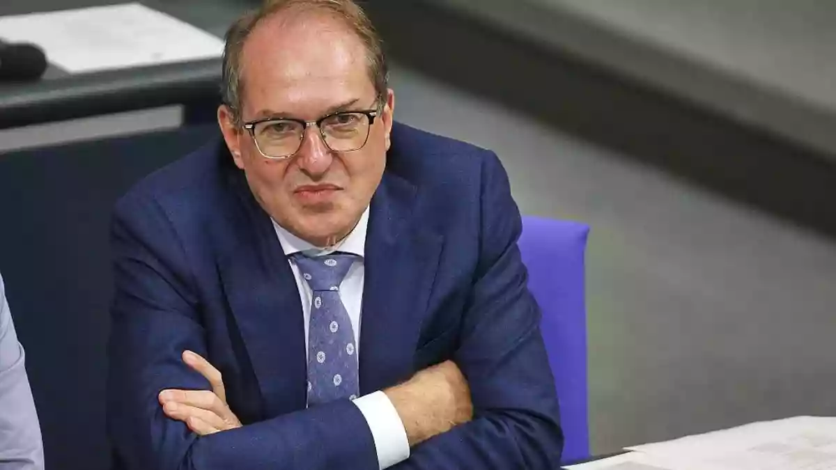 Linke kritisiert Dobrindt-Pläne gegen Vergesellschaftungen scharf