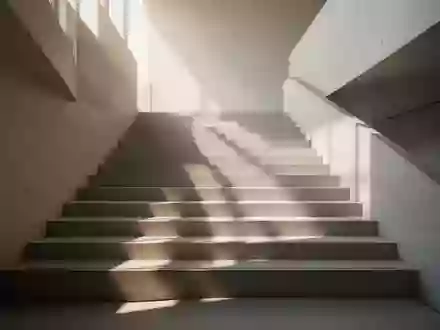 Eine minimalistische Treppe in einem hellen, sonnendurchfluteten Raum zur Veranschaulichung alltäglicher Bewegung. - Foto: über boerse-global.de