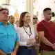 Machado betet bei ihrer Rückkehr. - Bild: Uncredited/Vente Venezuela Press Office/AP/dpa