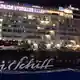 Das Kreuzfahrtschiff «Mein Schiff 3» ist in Bremerhaven mit zwei Containerschiffen zusammengestoßen.  - Bild: Jörn Hüneke/dpa