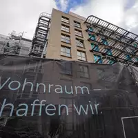 Weniger Komfort, dafür weniger Kosten, das steckt hinter dem Gebäudetyp E. (Archivbild) - Foto: Andreas Arnold/dpa