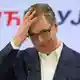 Nach 14 Jahren an der Macht gestand Aleksandar Vucic seine Niederlage ein.  - Bild: Darko Vojinovic/AP/dpa