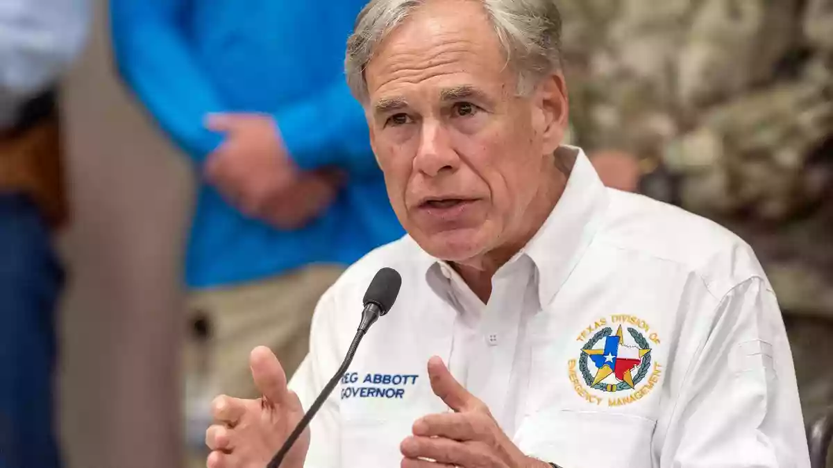 Schaltete bei Rechenzentren einen Gang tiefer: der texanische Gouverneur Greg Abbott. (Archivbild) - Bild: Rodolfo Gonzalez/AP/dpa