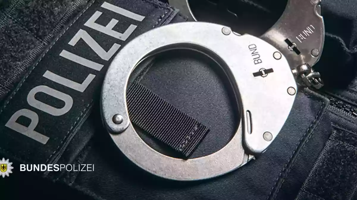 Bundespolizeidirektion München: Gewalttätige Auseinandersetzungen und Angriffe auf Bundespolizisten am Wochenende - Bild: presseportal.de