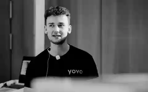 Niklas Wauch von der Yovo GmbH erklärt: Warum Unternehmen bis zu 14 Tage auf ihr eigenes Geld warten - Foto: presseportal.de