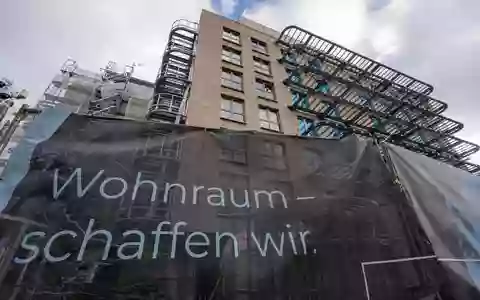 Weniger Komfort, dafür weniger Kosten, das steckt hinter dem Gebäudetyp E. (Archivbild) - Foto: Andreas Arnold/dpa