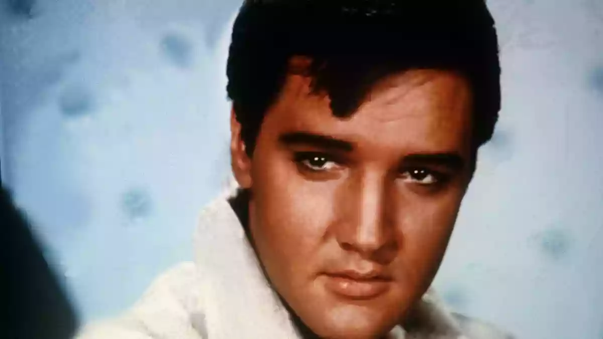 Die Rechteinhaber der Musik von Presley wehren sich mit einer Klage gegen die ungenehmigte Nutzung durch das KI-Unternehmen Anthropic. (Archivbild) - Bild: UPI/dpa