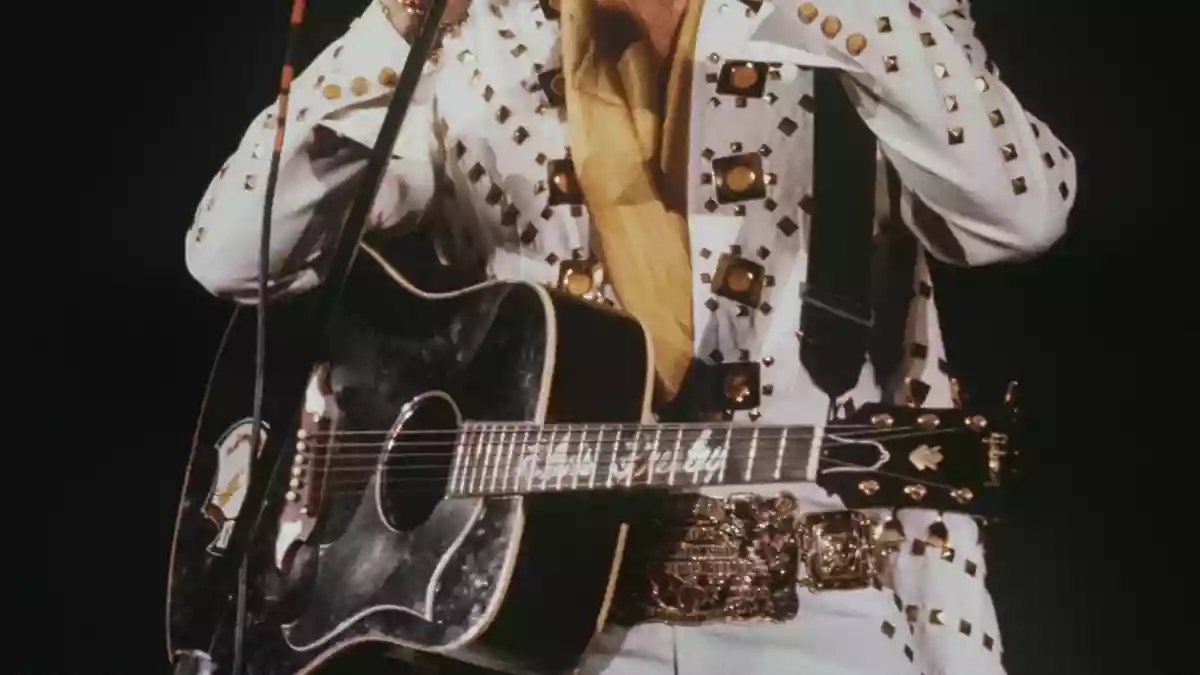 Hätte das Unternehmen Anthropic eine Genehmigung dafür gebraucht, um die Musik des King of Rock'n'Roll für seine KI einzuspeisen? (Archivbild) - Bild: UPI/dpa