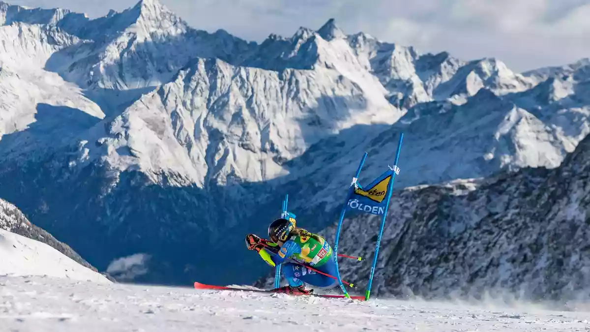 In Sölden startete am Wochenende die neue Alpin-Saison. - Bild: Expa/ Johann Groder/APA/dpa