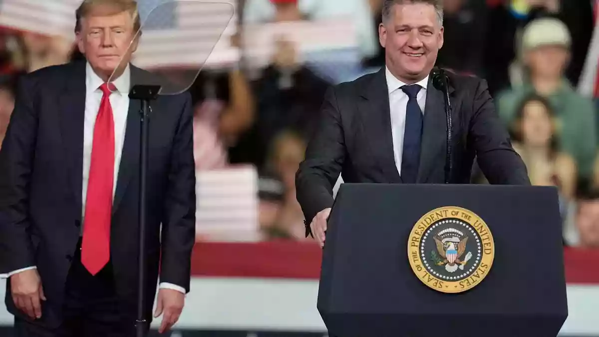 Döllner steht für seinen Auftritt in der Kritik. (Archivbild) - Bild: Mike Stewart/AP/dpa