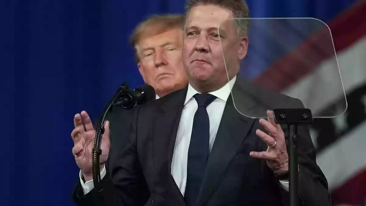 Döllner und Trump. (Archivbild) - Bild: Mark Schiefelbein/AP/dpa