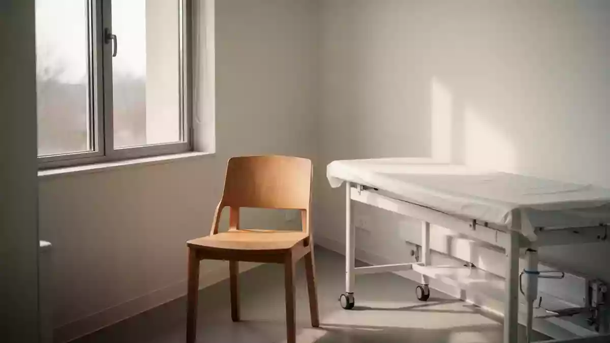 Ein heller, minimalistischer Behandlungsraum mit einem leeren Stuhl und einem sterilen Tisch in einer medizinischen Umgebung. Illustration mit AI erstellt.