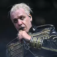 Till Lindemann geht wieder auf Solo-Tour. (Archivbild) - Foto: Heiko Rebsch/dpa