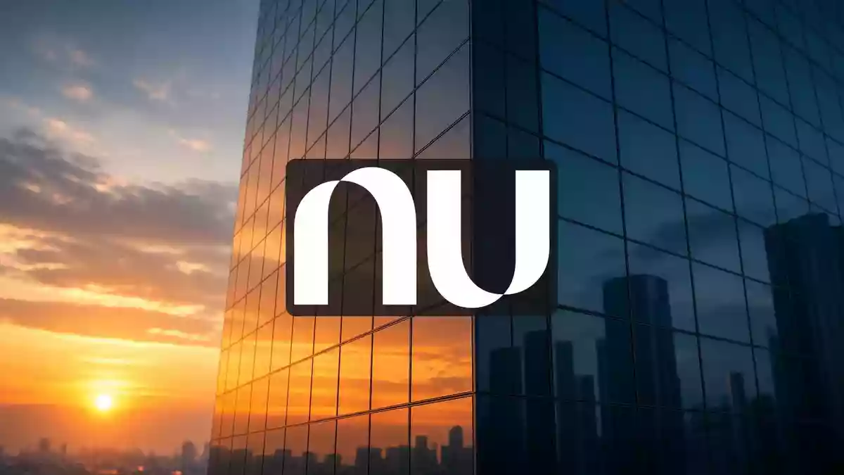 Abstrakte Darstellung eines modernen Bürogebäudes bei Sonnenaufgang als Symbol für Wachstum im Finanzsektor. Illustration mit AI erstellt.